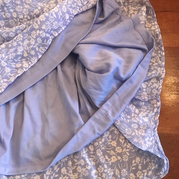 NWT Sincerely Jules Floral Tiered Midi Dress Blue Medium - Picture 10 of 10